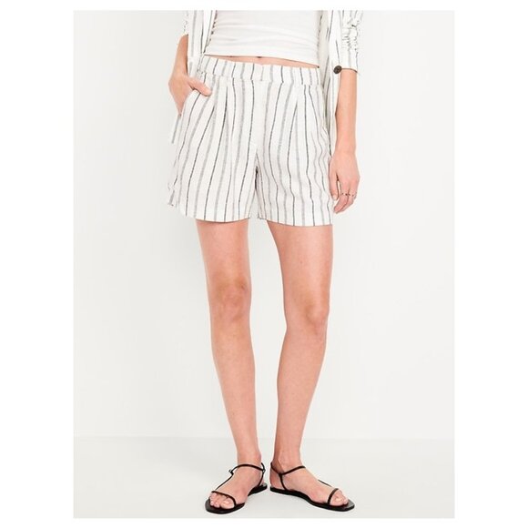 NEW Old Navy Extra High-Waisted Linen-Blend Taylor Trouser Shorts 5-inch Inseam - Picture 2 of 8